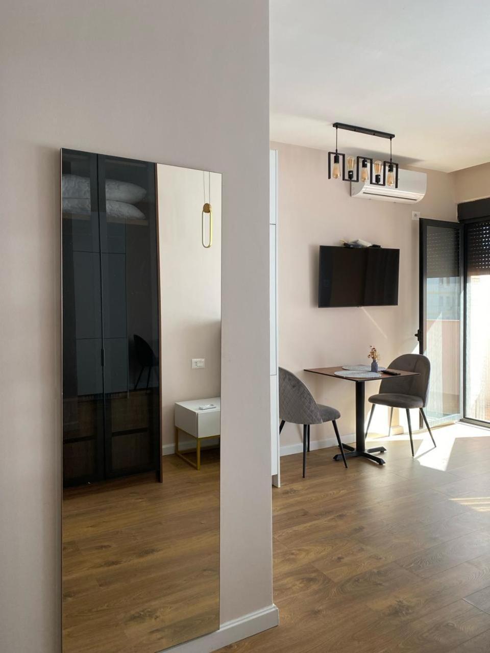 Central Bliss Studio * Tirana